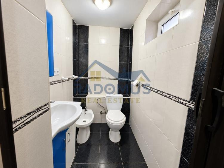 Casă individuală cu 5 camere cu Canalizare în Lipănești