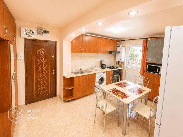 Apartament cu 2 camere decomandat în Romanilor