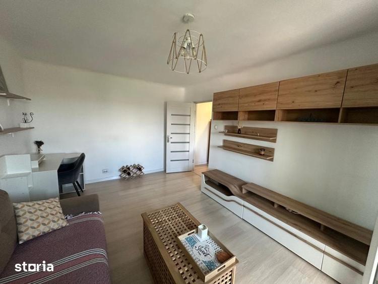 Apartament cu 2 camere decomandat în Rovine