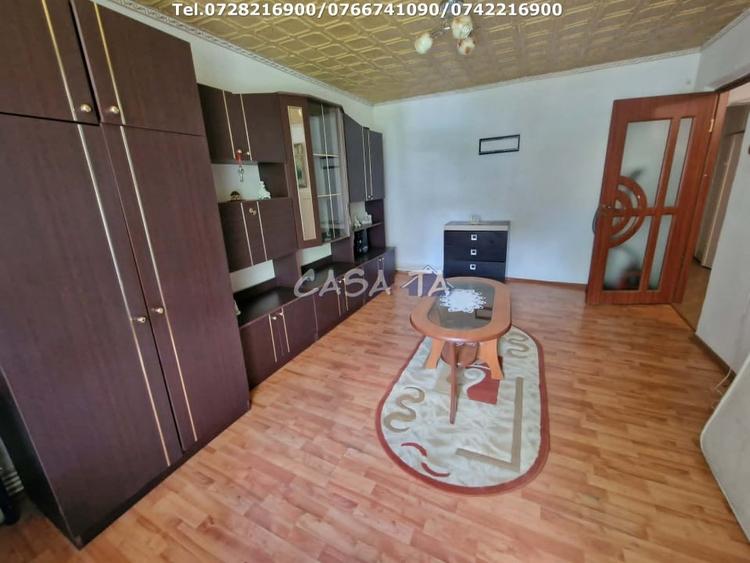 Apartament cu 2 camere decomandat, mobilat în Central