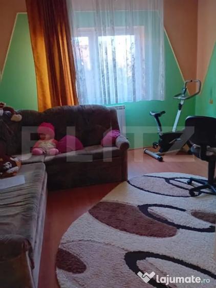 CASA IN CENTRU -REGHIN CU SPATIU COMERCIAL - 1