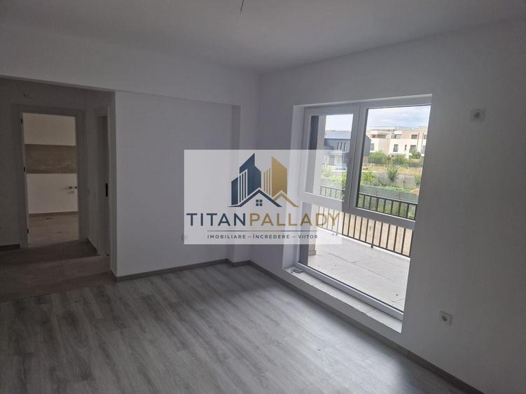Garsonieră decomandată în Titan