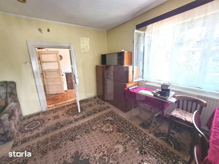 Casă cu 2 camere semidecomandat cu Teren 240 Mp în Cernatu