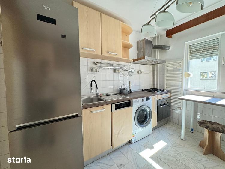 Apartament cu 3 camere în Girocului