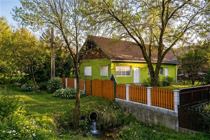Casă individuală cu 2 camere cu Teren 656 Mp în Mărtănuș