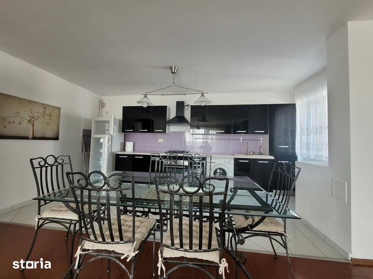 Apartament cu 2 camere, mobilat în Pajura