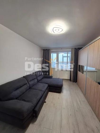 Apartament cu 3 camere decomandat, mobilat în Rahova