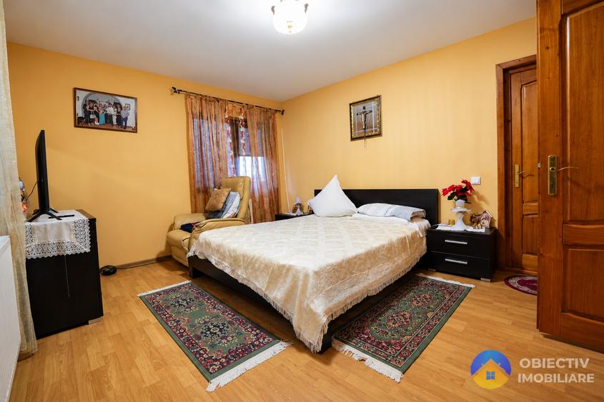 Casă individuală cu 5 camere cu Teren 492 Mp în Izvoare (Dumbrava Roșie)
