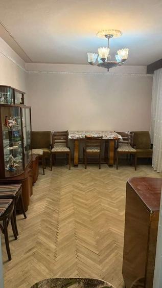 Vanzare apartament 3 camere, decomandat, confort 1 in Ploiesti, Vest - 1