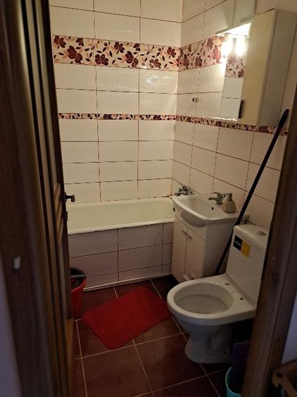 Garsonieră decomandată în Sud