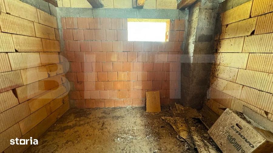Casă cu 5 camere cu Teren 1900 Mp în Șieu