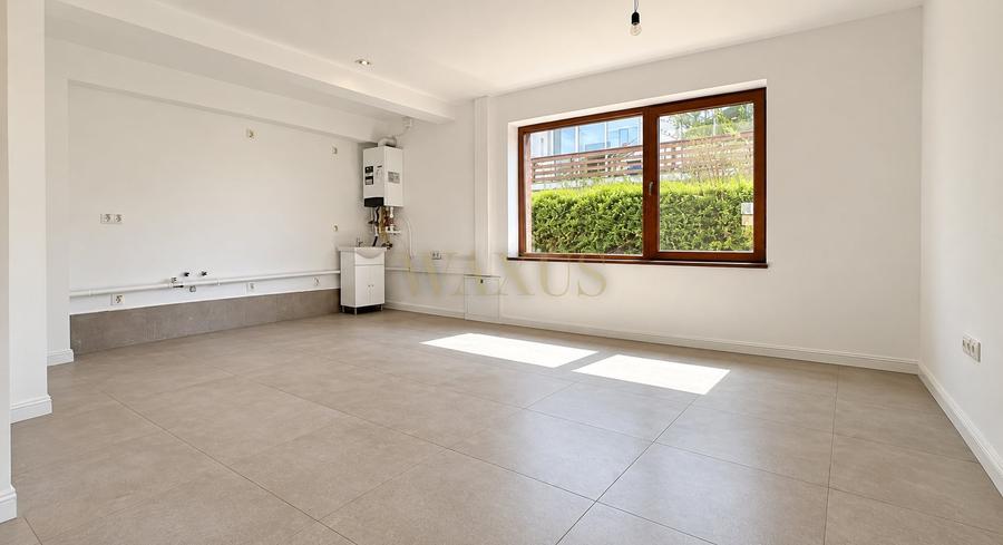 Duplex cu 3 camere cu Canalizare în Florești