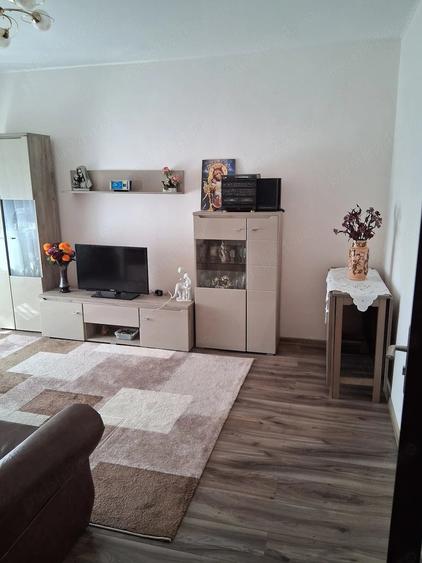 Apartament cu 2 camere decomandat în Dacia