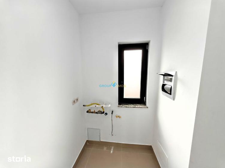Casă cu 4 camere cu Teren 427 Mp în Republicii