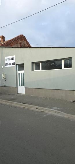 Spațiu comercial, de 150 mp, în Central