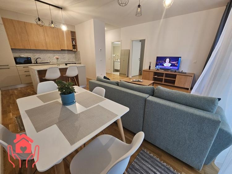 Apartament cu 2 camere semidecomandat, mobilat în Băneasa