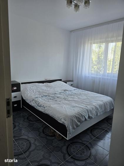 Apartament cu 2 camere decomandat în Calea București