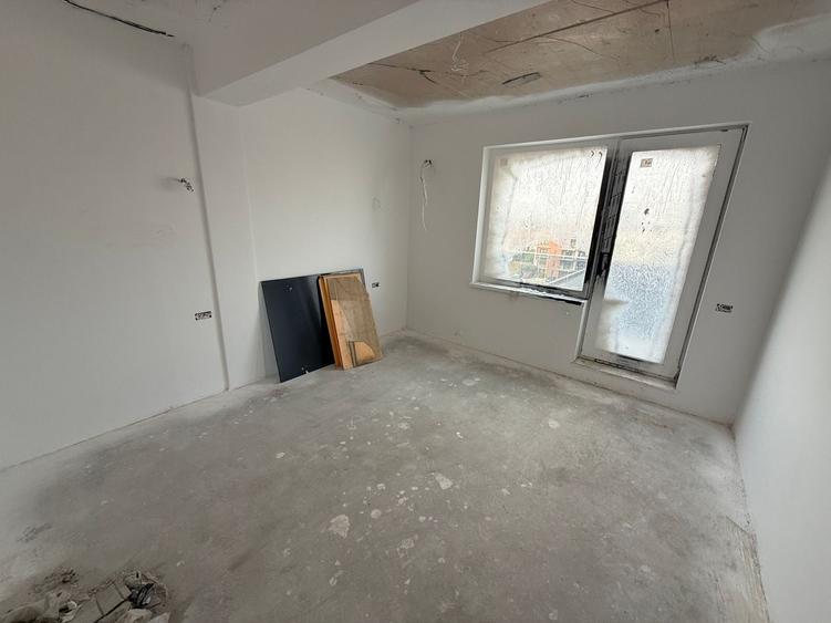 Apartament cu 3 camere decomandat în Tomis Plus