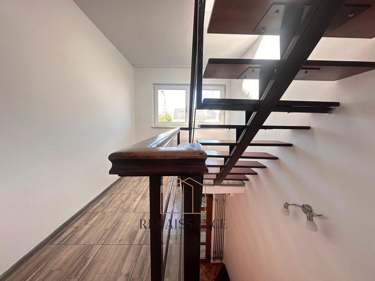 Casă individuală cu 6 camere cu Piscina în Lipovei