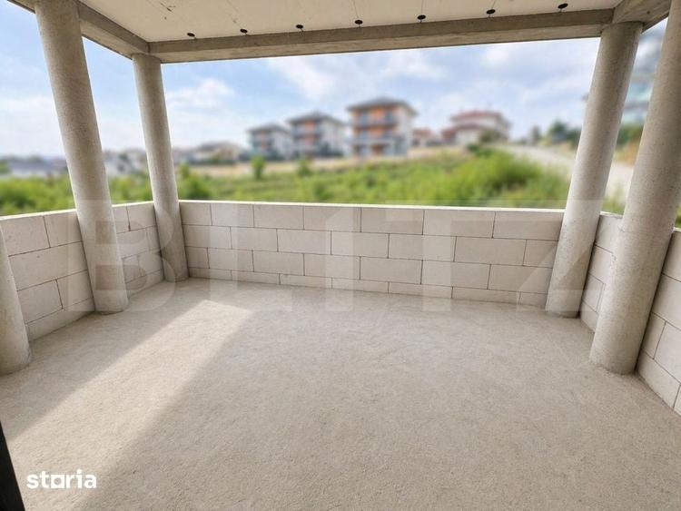 Casă cu 4 camere cu Teren 610 Mp în Becaș