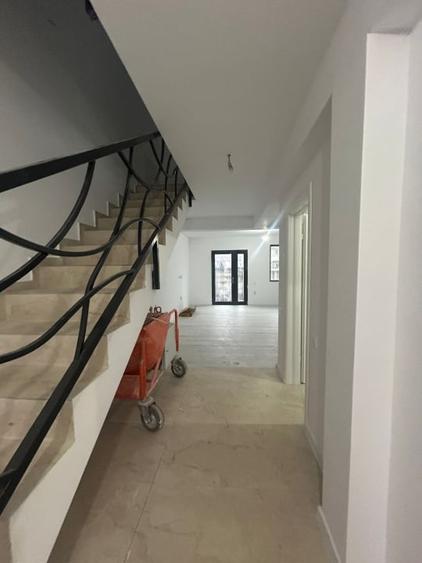 Duplex cu 5 camere cu Canalizare în Bragadiru