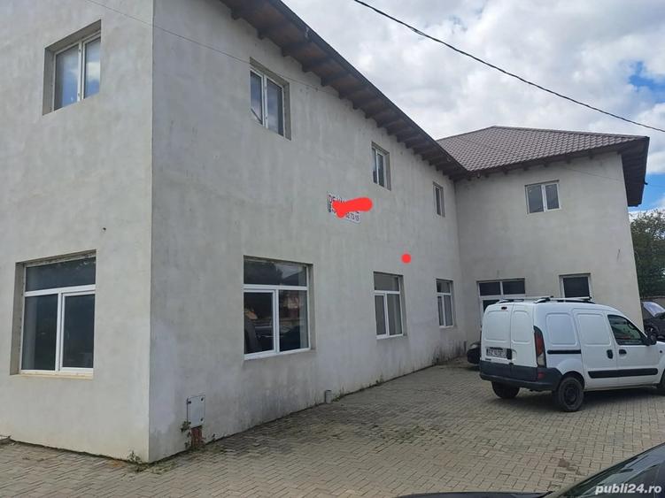 Spațiu comercial, de 1,100 mp, în Mărăcineni