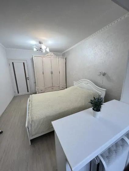 Apartament cu 2 camere decomandat în Griviței