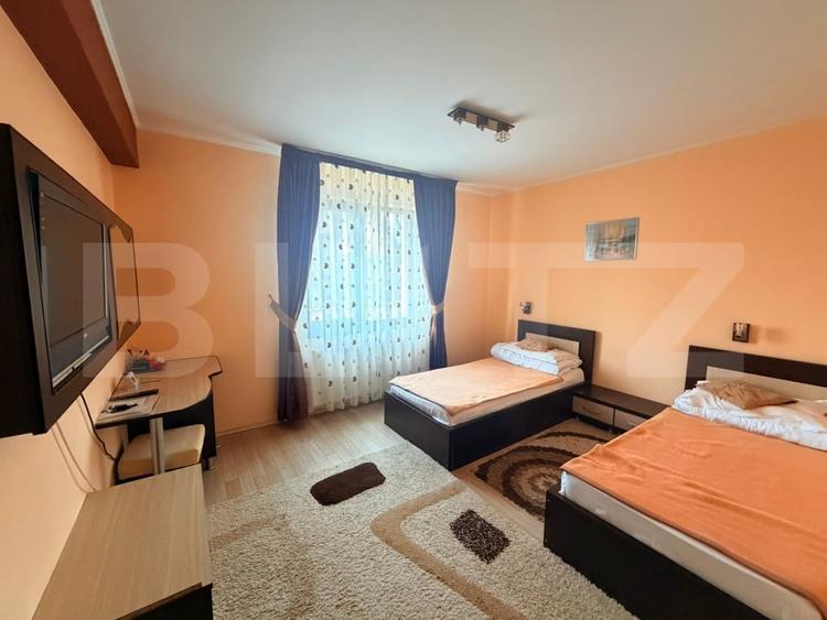 Casă individuală cu 9 camere cu Canalizare în Predeal