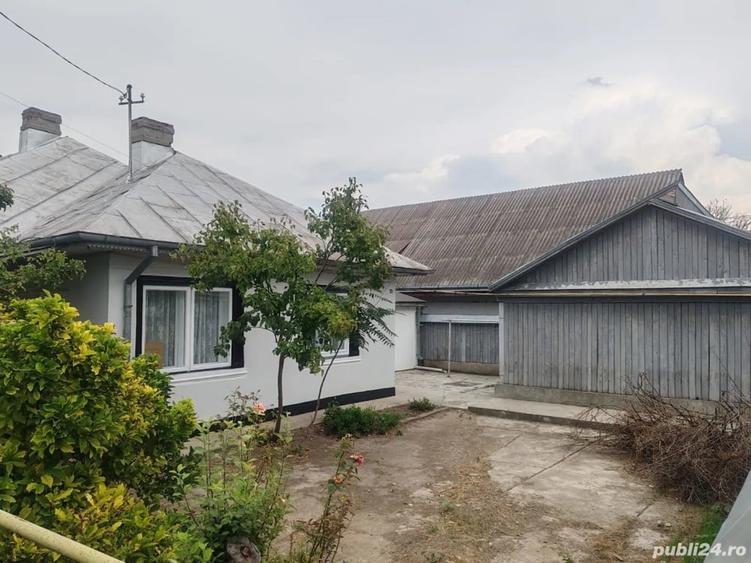 Casă cu 4 camere în Central
