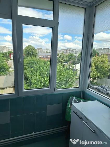 Apartament cu 2 camere decomandat, mobilat în Micro 17