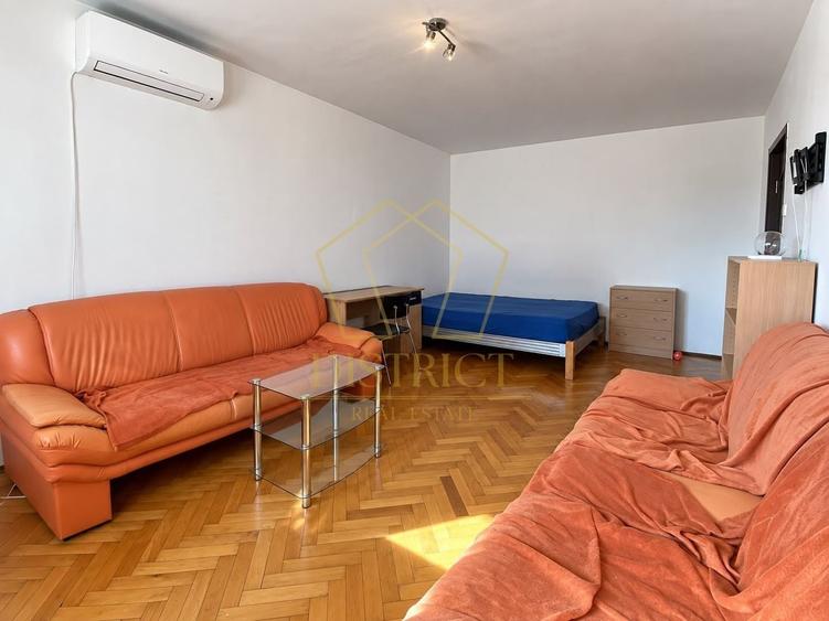 Garsonieră decomandată, mobilată în Complex Studențesc