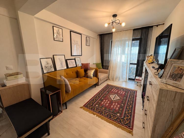 Apartament cu 3 camere decomandat, mobilat în Exterior Est