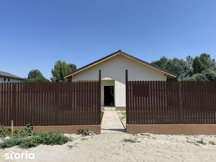 Casă cu 3 camere cu Teren 100 Mp în Bujoreni