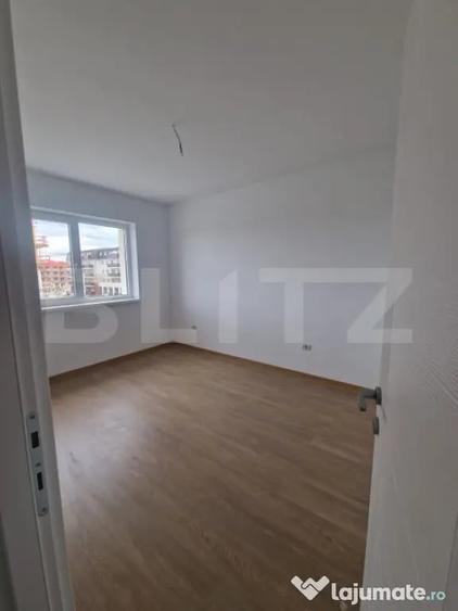Apartament cu 3 camere decomandat în Sânpetru