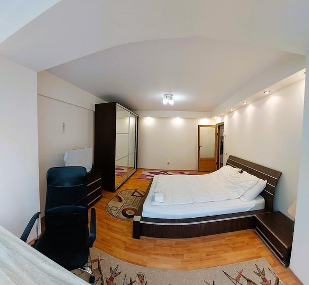 Apartament cu 2 camere decomandat în Zorilor