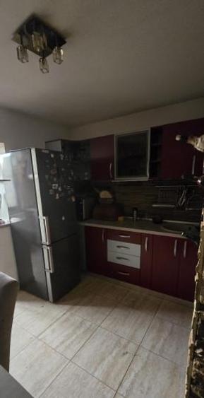 Apartament cu 3 camere decomandat în Casa de Cultură