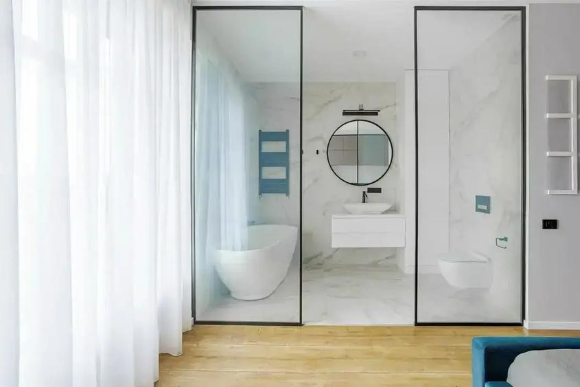 Apartament cu 4 camere semidecomandat, mobilat în Floreasca