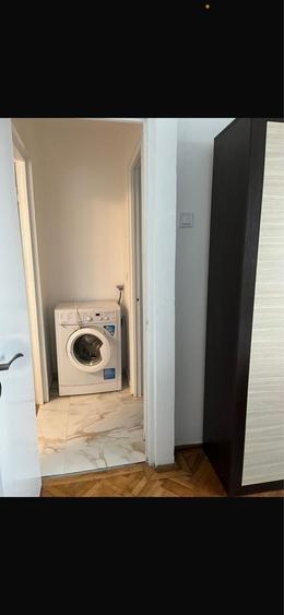 Apartament cu 3 camere semidecomandat în Astra