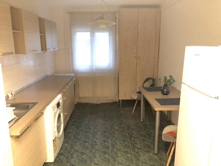 Apartament cu 2 camere decomandat în Dorobanților
