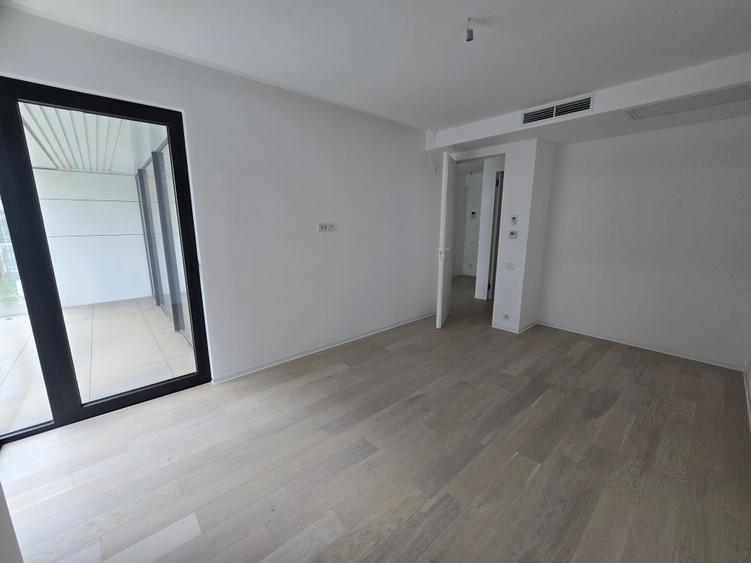 Apartament cu 2 camere semidecomandat în Barbu Văcărescu
