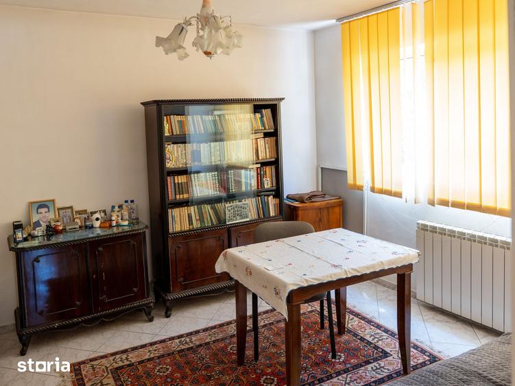 Casă cu 5 camere cu Teren 216 Mp în Giurgiului