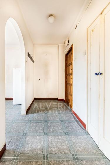 Apartament cu 2 camere semidecomandat în Horea