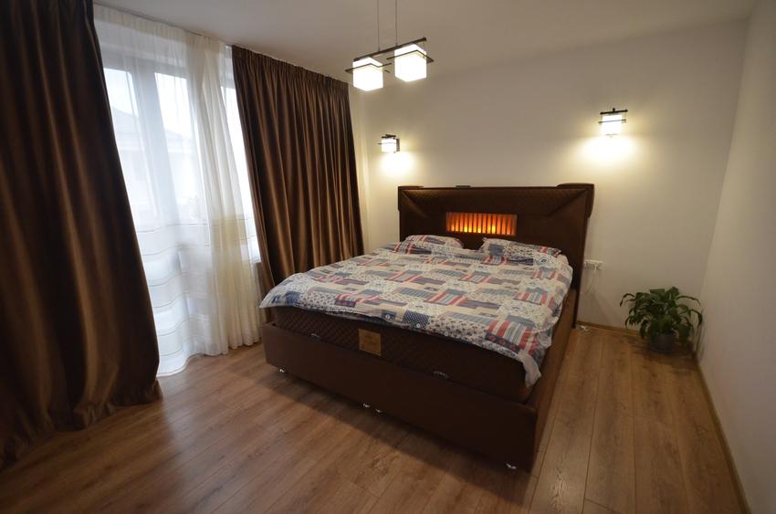 Casă individuală cu 4 camere cu Canalizare în Central
