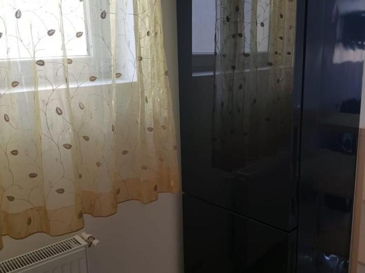 Apartament cu 2 camere semidecomandat, mobilat în Parcul Carol