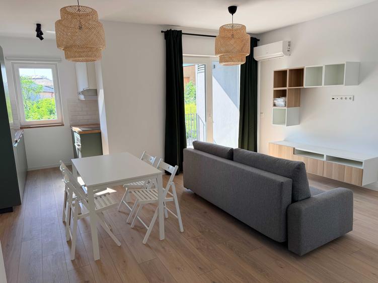 Apartament cu 2 camere decomandat în Doamna Ghica