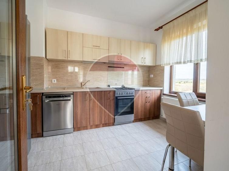 Vilă cu 4 camere de închiriat în zona Primaverii - 9