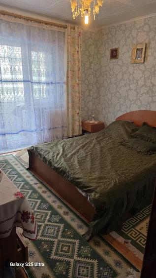 Apartament cu 3 camere decomandat în Horia