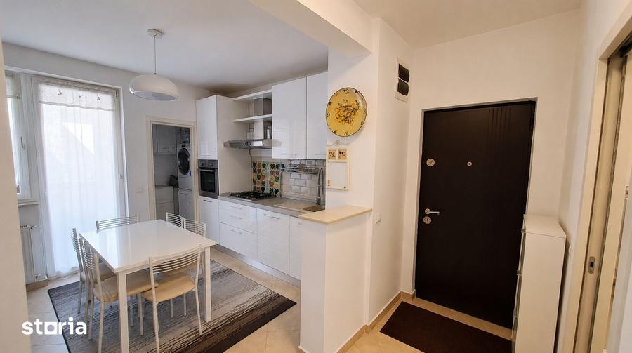 Apartament cu 4 camere decomandat în Gării