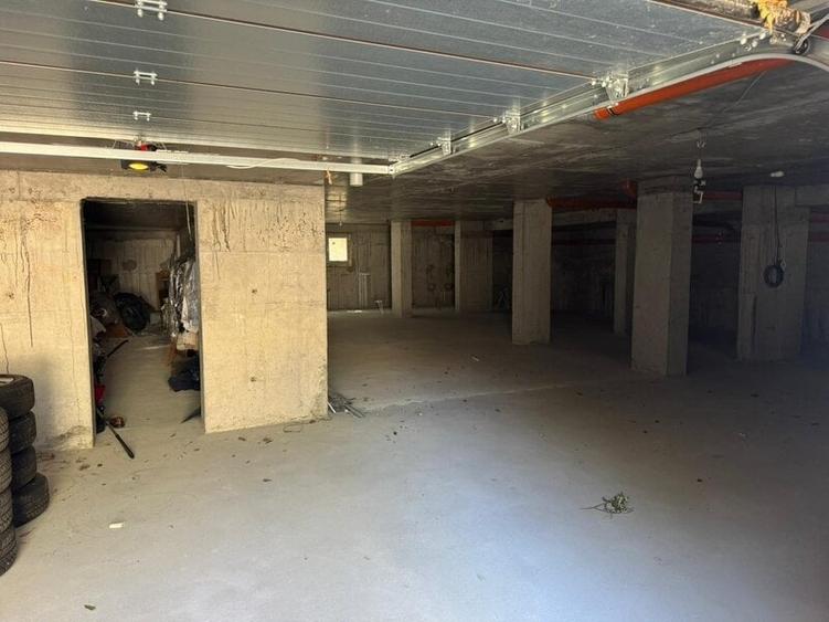 Spațiu comercial, de 300 mp, în Militari