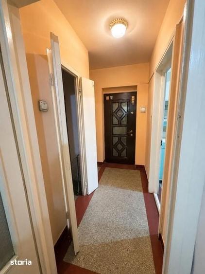 Apartament cu 2 camere semidecomandat în Est